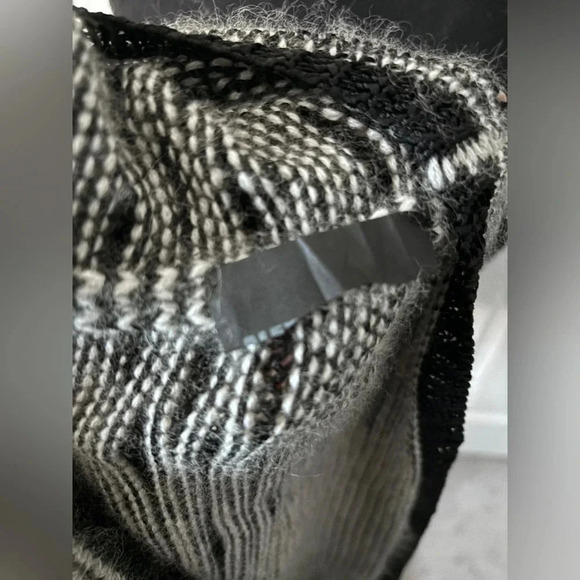 Soft Grey Long Sweater | Size M (approx) - Picture 7 of 8